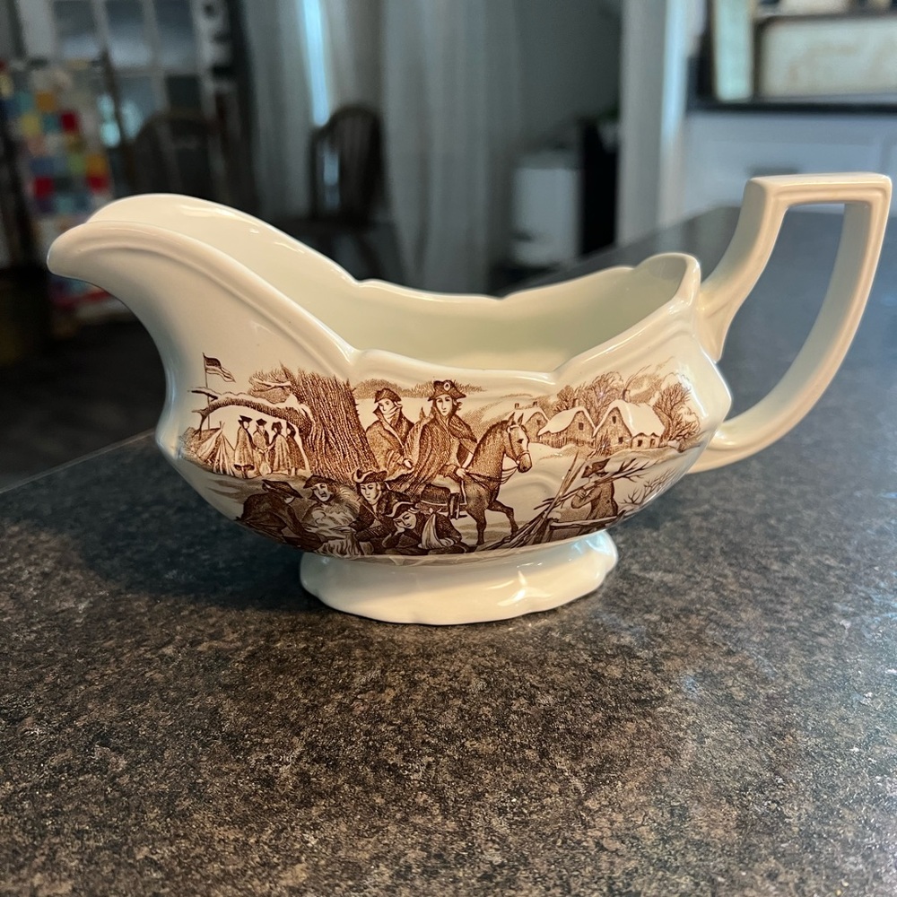 Vintage J&G Meakin Americana gravy bowl